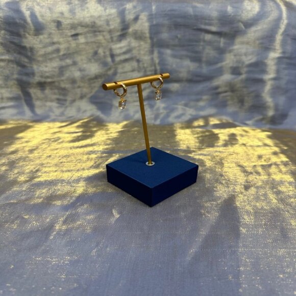 APM Monaco Eclat Gold Square Earrings - Picture 1 of 5